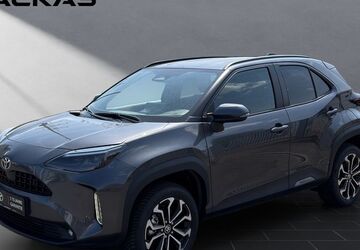 Toyota Yaris Cross 1.950 km 27.449 &euro; Wesel 46485