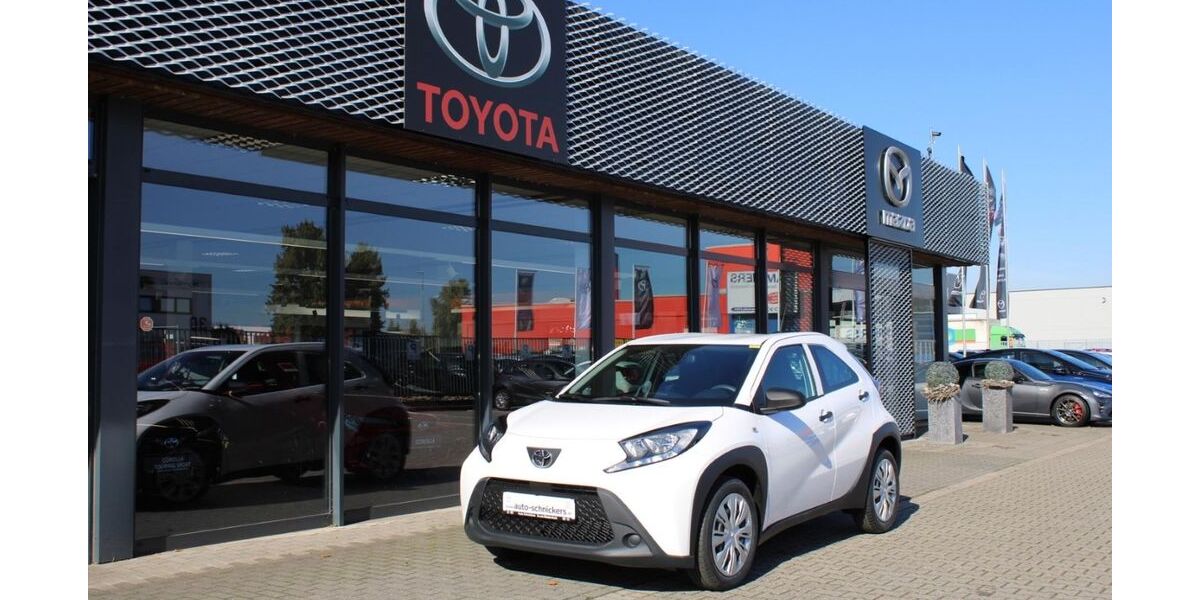 Toyota Aygo (X) 60.192 km 11.240 &euro; Moers 47441