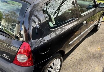 Renault Clio 154.000 km 800 &euro; Gelsenkirchen 45894