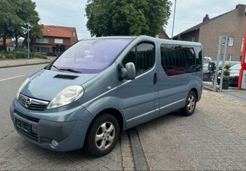 Opel Vivaro 209.000 km 10.999 &euro; HERNE 44623