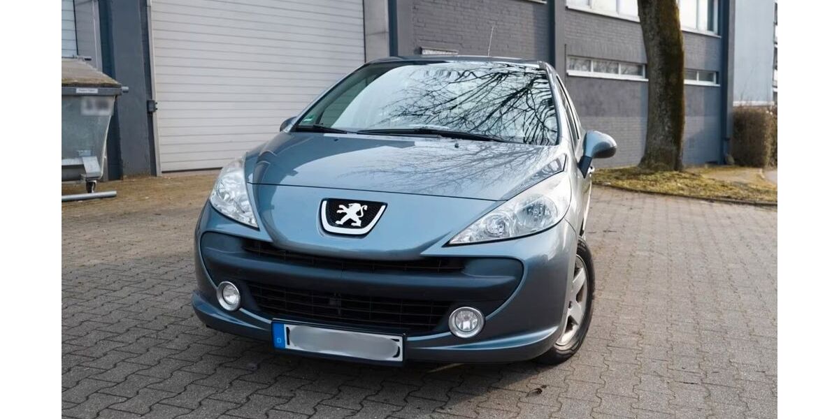 Peugeot 207 108.292 km 2.590 &euro; Essen 45136