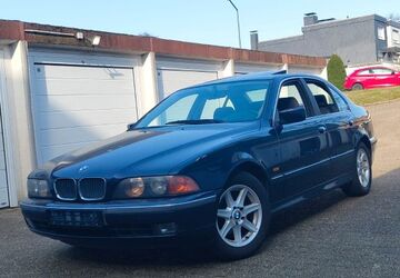 BMW 523 161.000 km 4.500 &euro; Recklinghausen 45659