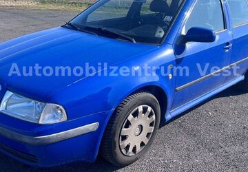 Skoda Octavia 299.000 km 1.680 &euro; Recklinghausen 45657