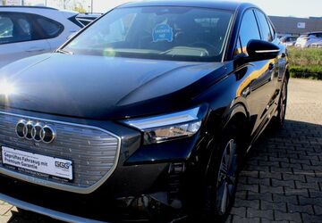 Audi Q4 50.600 km 30.500 &euro; Mülheim a.d.Ruhr 45472