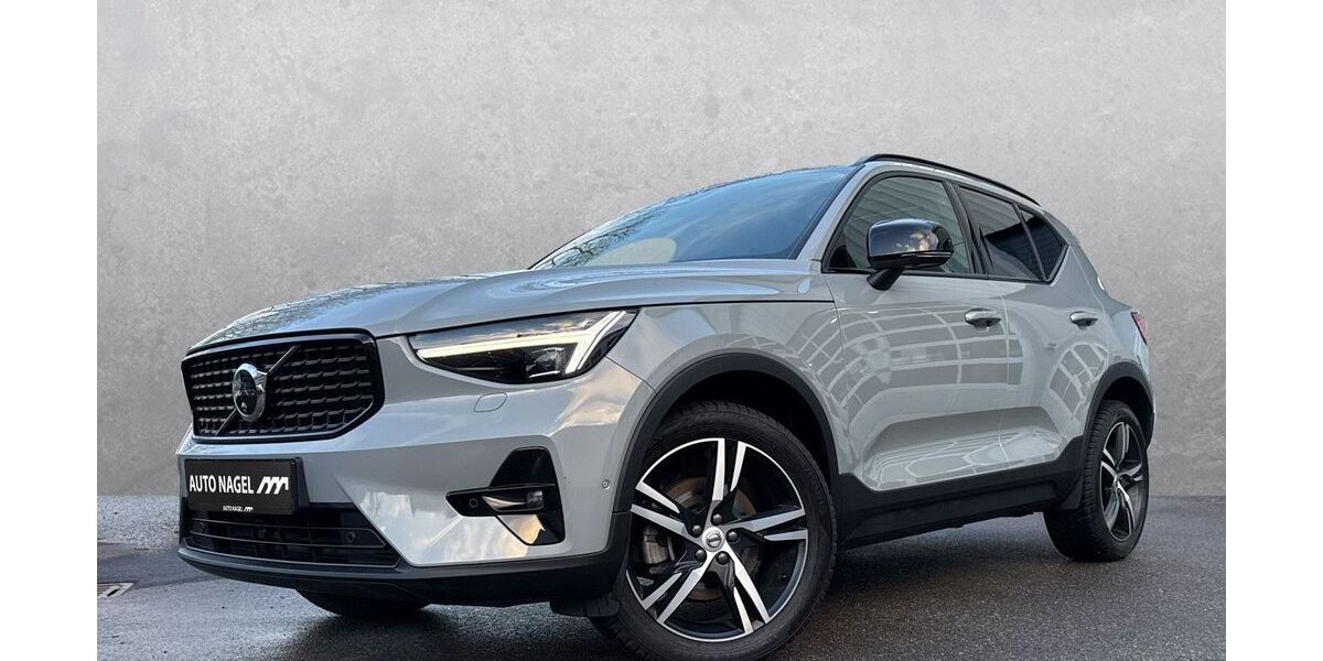 Volvo XC40 28.326 km 38.390 &euro; Dinslaken 46535
