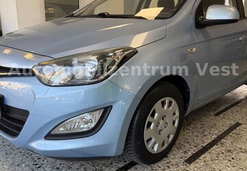 Hyundai i20 99.800 km 4.490 &euro; Recklinghausen 45657