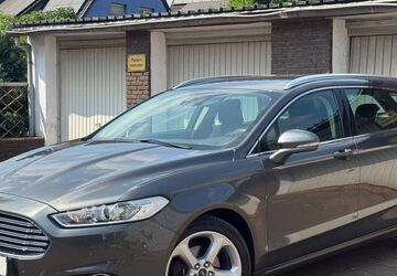 Ford Mondeo 148.000 km 8.450 &euro; Duisburg 47179