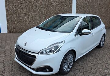 Peugeot 208 85.000 km 8.500 &euro; Moers 47441