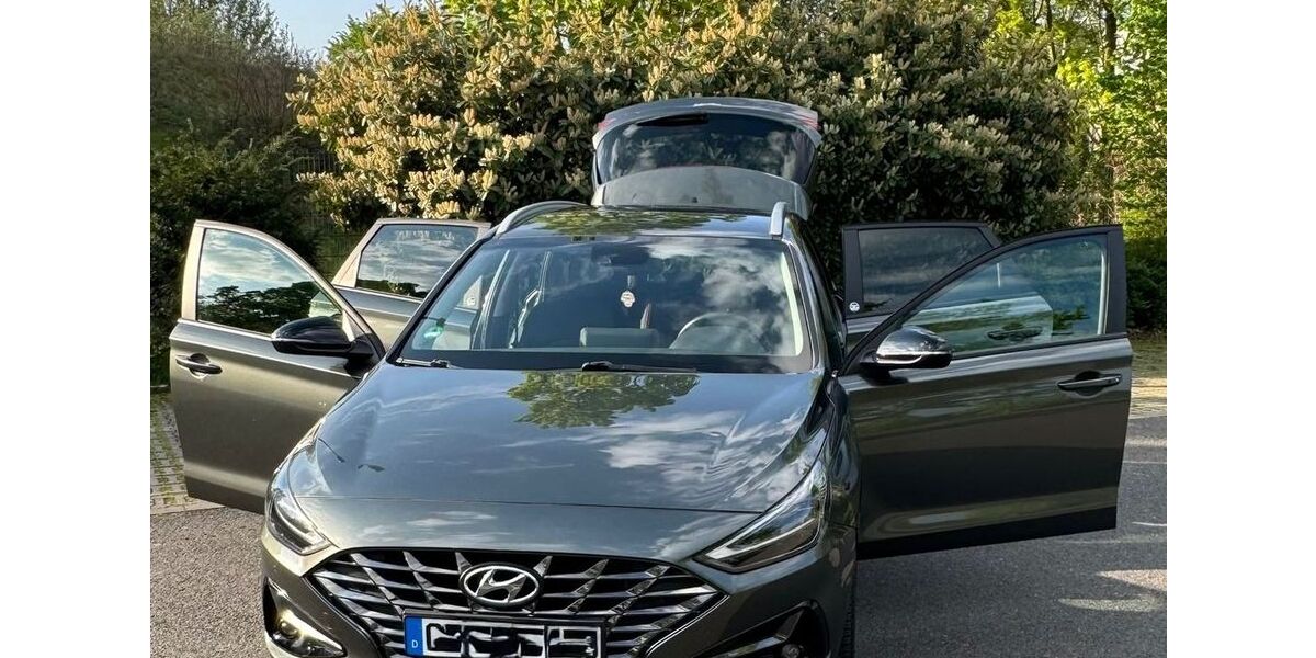 Hyundai i30 33.551 km 16.899 &euro; BOTTROP 46238