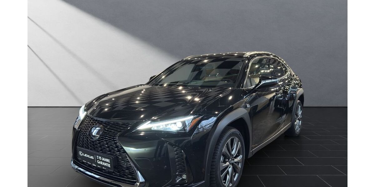 Lexus UX 20.272 km 33.900 &euro; Wesel 46485