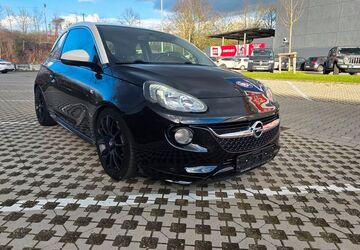 Opel Adam 117.000 km 5.590 &euro; Essen 45145