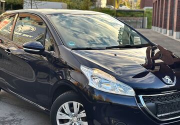 Peugeot 208 107.000 km 4.490 &euro; Essen 45145