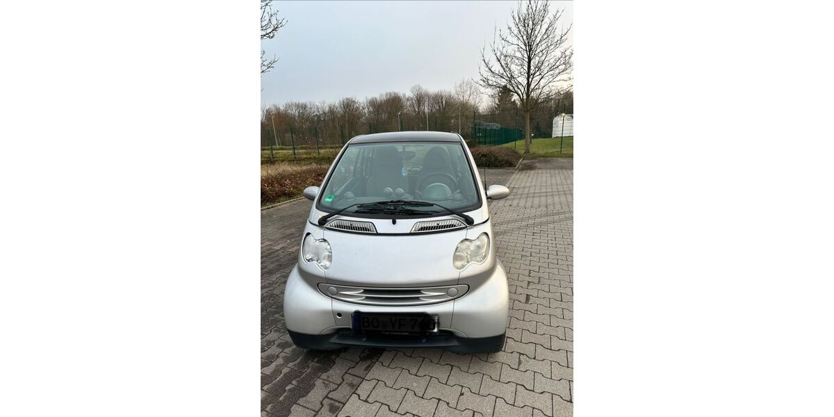 Smart ForTwo 113.000 km 2.600 &euro; Bochum 44805