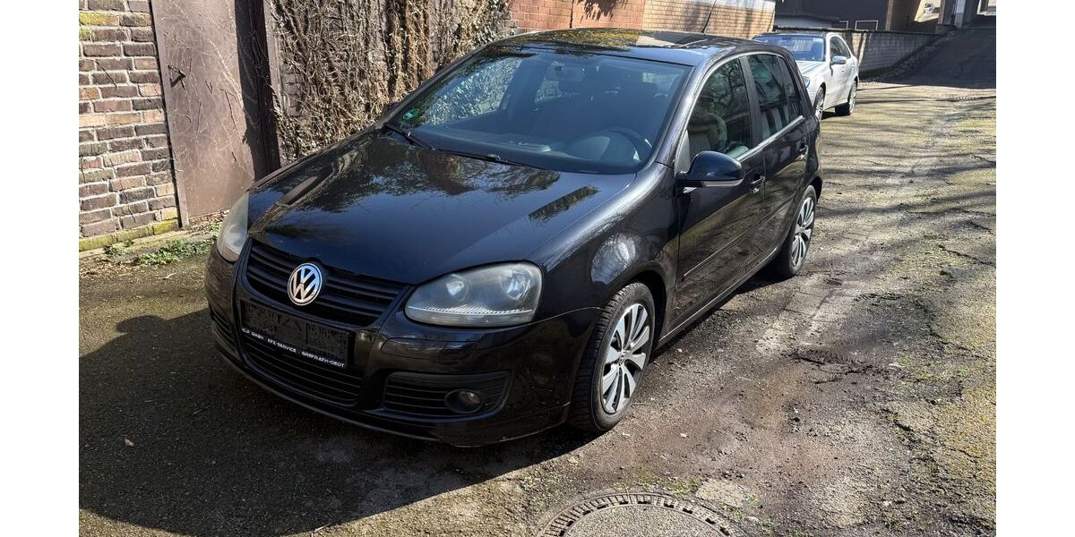 VW Golf 279.000 km 2.500 &euro; Duisburg 47051