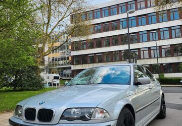 BMW 320 160.000 km 4.900 &euro; Essen 45130