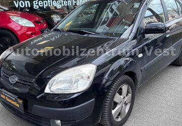 Kia Rio 129.000 km 3.980 &euro; Recklinghausen 45657