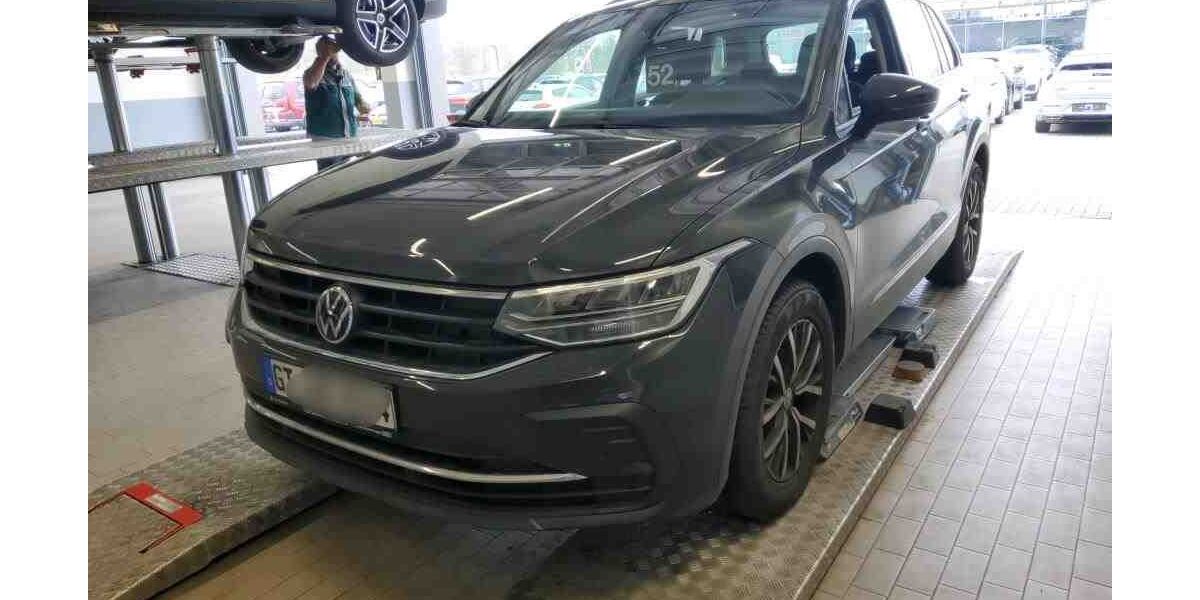 VW Tiguan 53.533 km 25.880 &euro; Wesel 46483