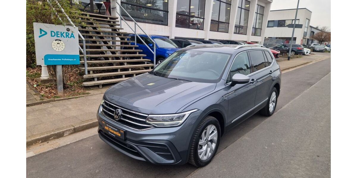 VW Tiguan Allspace 40.216 km 31.555 &euro; Essen 45307