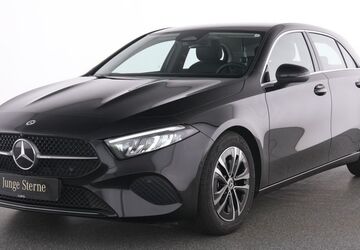 Mercedes-Benz A 180 10.498 km 29.235 &euro; Essen 45309
