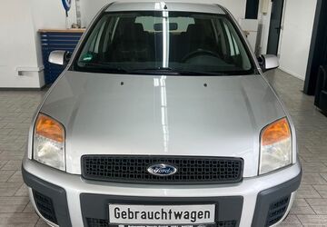 Ford Fusion 157.000 km 2.450 &euro; Wesel 46485