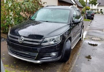 VW Tiguan 91.000 km 16.000 &euro; Moers 47447