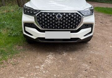 SsangYong REXTON 53.000 km 27.990 &euro; Essen 45149