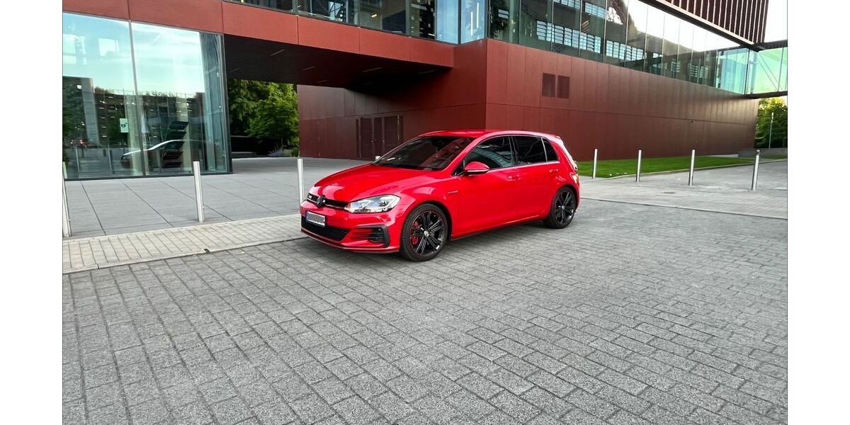 VW Golf 98.300 km 22.300 &euro; Gladbeck 45968