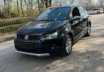 VW Polo 109.000 km 6.399 &euro; Essen 45356