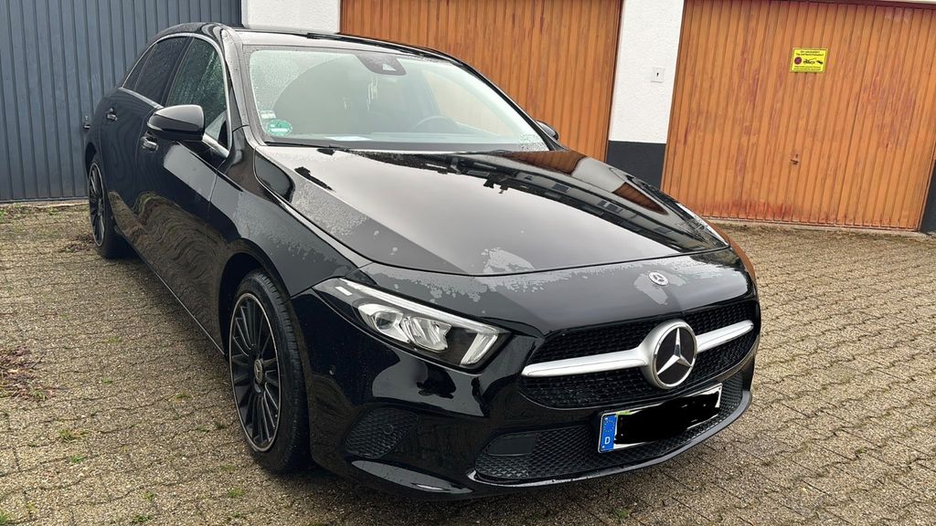 Mercedes-Benz A 180 59.000 km 19.999 &euro; Gelsenkirchen 45888