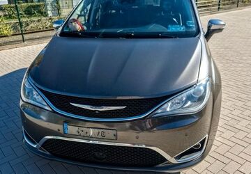 Chrysler Pacifica 114.000 km 22.222 &euro; Reken 48734