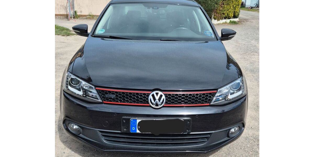 VW Jetta 158.000 km 6.900 &euro; Oberhausen 46049
