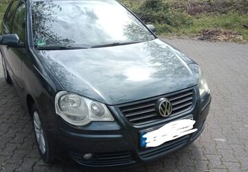 VW Polo 124.250 km 3.200 &euro; Dinslaken 46537