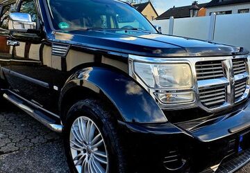 Dodge Nitro 199.000 km 5.790 &euro; Duisburg 47137