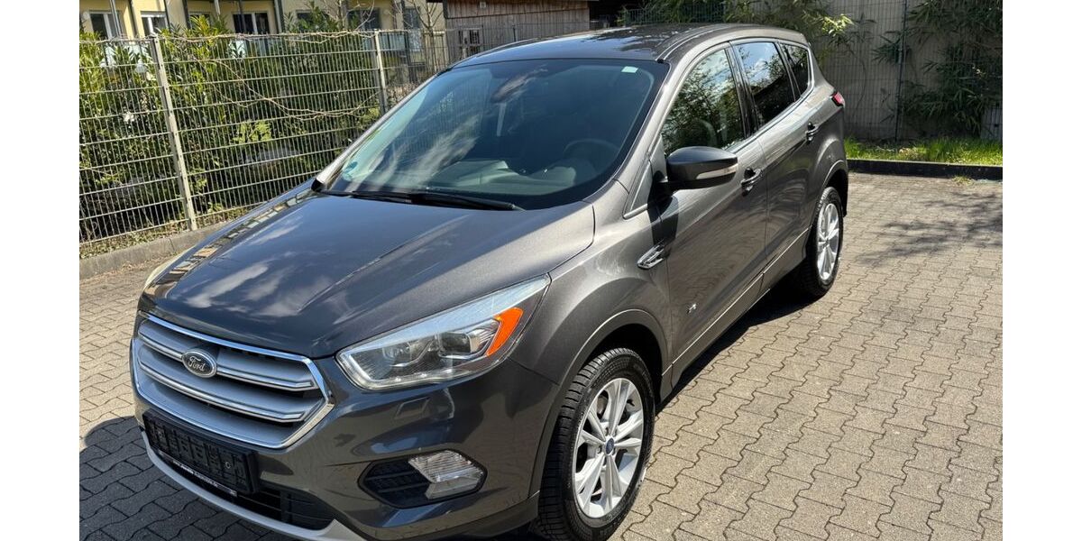 Ford Kuga 123.600 km 11.999 &euro; Herne ( Nordrhein-Westfalen ) 44628