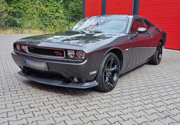 Dodge Challenger 90.000 km 21.500 &euro; Reken 48734