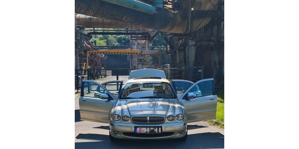 Jaguar X-Type 38.200 km 12.900 &euro; Essen 45149