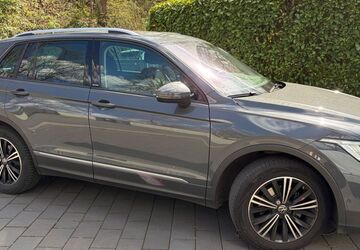 VW Tiguan 95.000 km 19.999 &euro; Duisburg 47057
