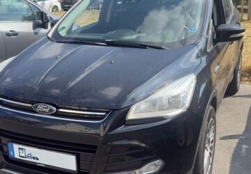 Ford Kuga 215.600 km 4.900 &euro; Essen 45307