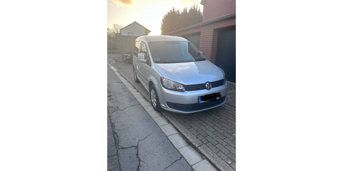 VW Caddy 206.000 km 6.499 &euro; Moers 47443