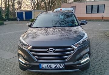 Hyundai TUCSON 86.000 km 16.299 &euro; Essen 45356