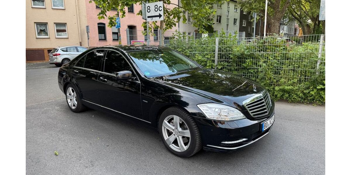 Mercedes-Benz 350 174.600 km 12.500 &euro; Bochum 44809