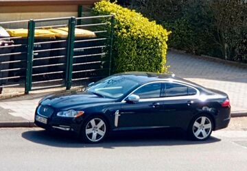 Jaguar XF 132.500 km 8.800 &euro; Velbert 42549