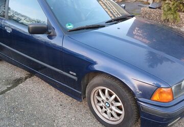 BMW 316 275.080 km 700 &euro; Oberhausen 46117