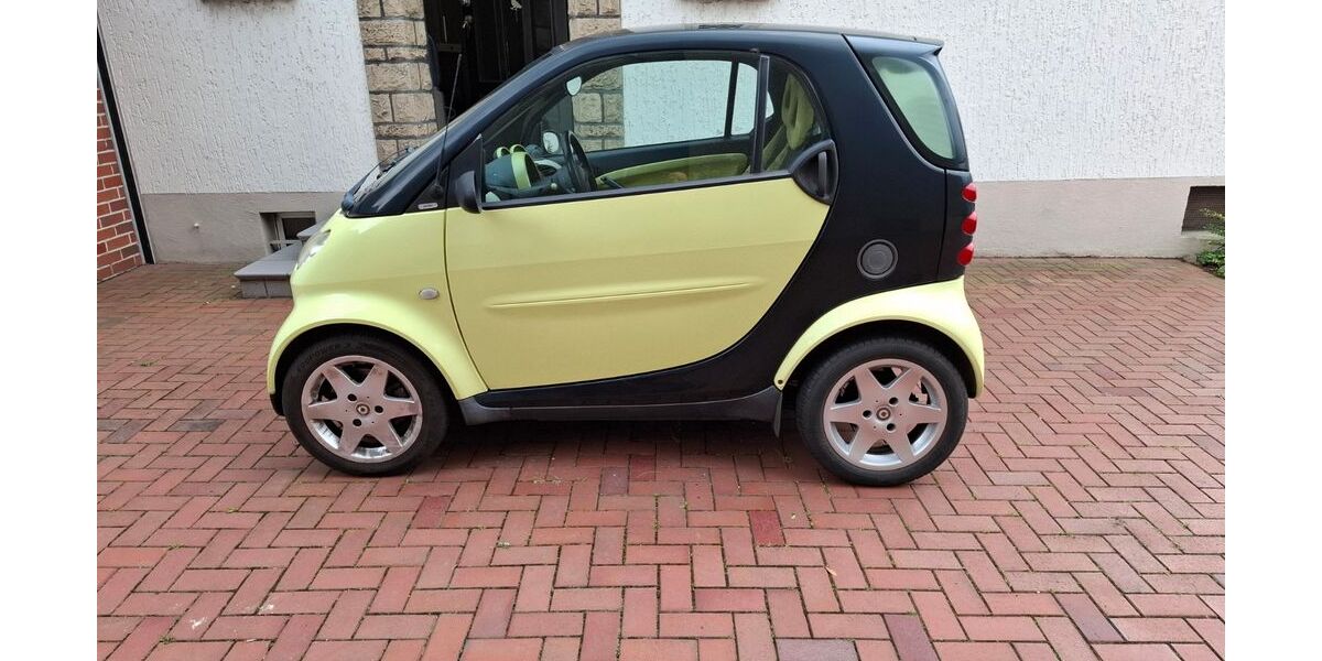 Smart ForTwo 105.000 km 2.200 &euro; Recklinghausen 45659