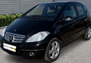 Mercedes-Benz A 180 145.338 km 4.999 &euro; Essen 45356