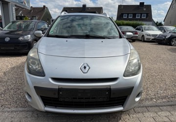 Renault Clio 189.000 km 2.400 &euro; Essen 45355