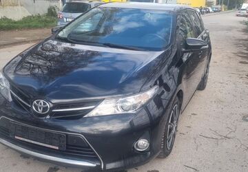 Toyota Auris 280.505 km 6.300 &euro; Essen 45326