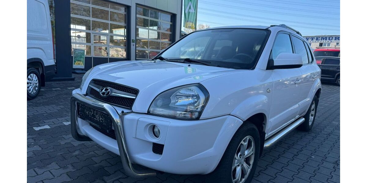 Hyundai TUCSON 139.000 km 5.890 &euro; Bottrop 46238