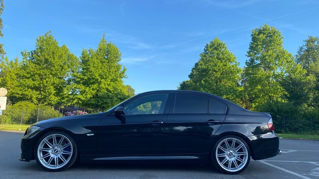 BMW 330 147.000 km 17.000 &euro; Essen 45141