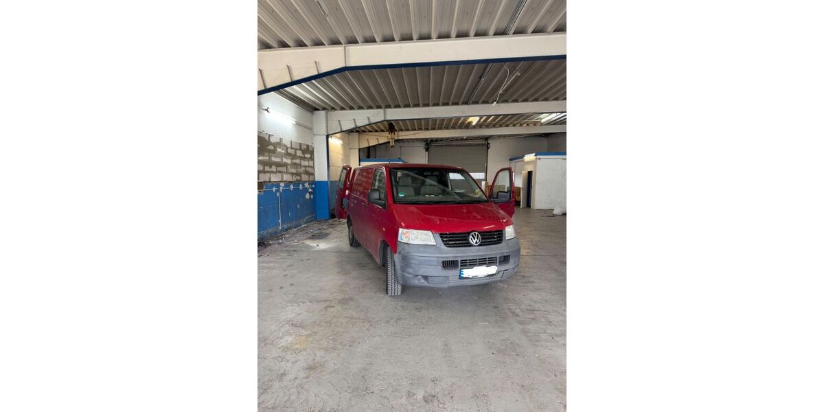 VW T5 Transporter 296.000 km 2.500 &euro; Bottrop 46240
